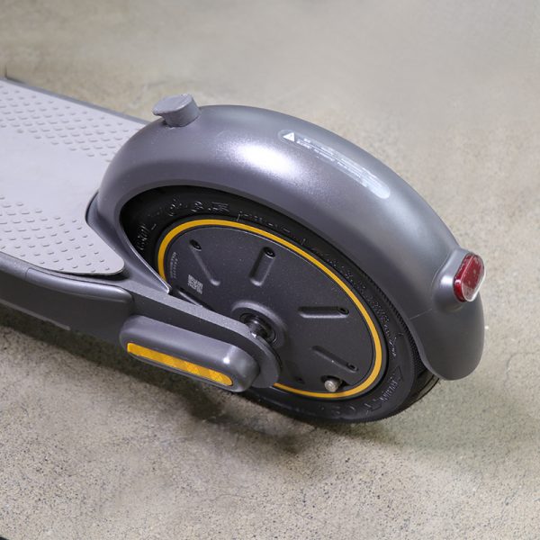 Ninebot G30 Max Hinten Kotflügel mit Rücklicht – Bild 5