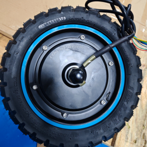 EverCross A1 Motor Blau Reifen