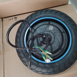 EverCross EV10Z Motor Blau Reifen Engine